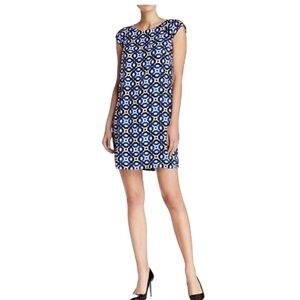 Laundry•Ragland Sleeve Shift Dress Geometric Pattern